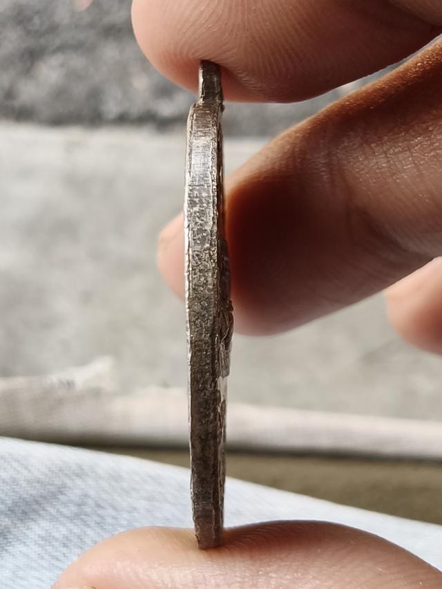 เหรียญพระอาจารย์ฝั้น อาจาโร รุ่น9 รูปที่ 4