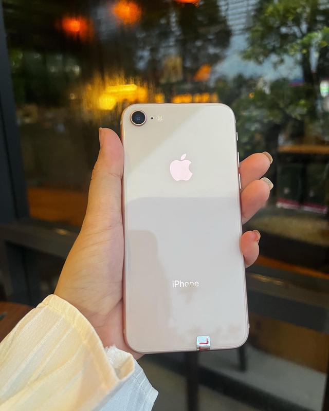 iPhone 8 สีทอง มือ 2 