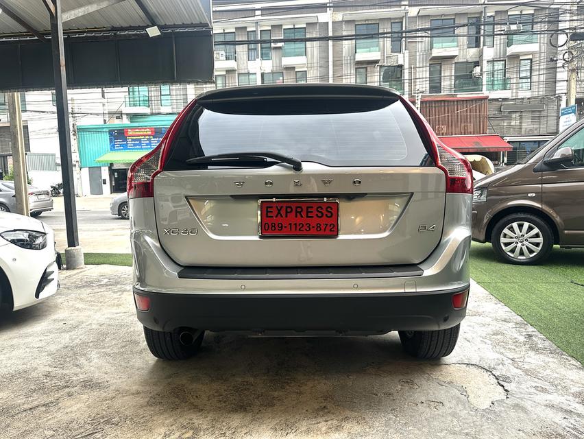 VOLVO XC60 2.0 D4 เครื่องยนต์ดีเซล ปี2013