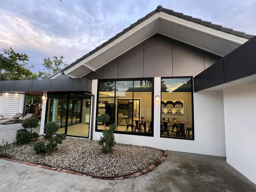 🏡🎉 Pool Villa เนื้อที่กว้าง ทำเลชานเมือง ตกแต่งพร้อมอยู่ #สารภี - ราคา 21 ล้านบาท 🔥新建房屋出售 4 卧室 7 卫生间 - 价格 21 MB 🔥 3