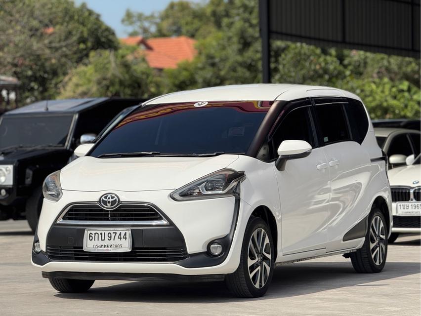 รหัสรถ WRT9744 2017 TOYOTA SIENTA 1.5V