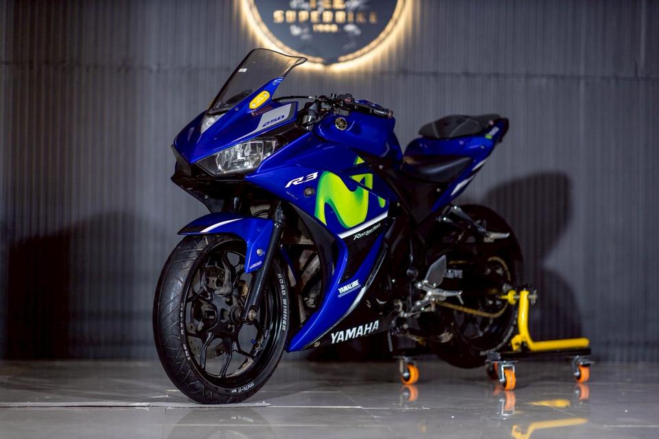 R3 Yamaha 4