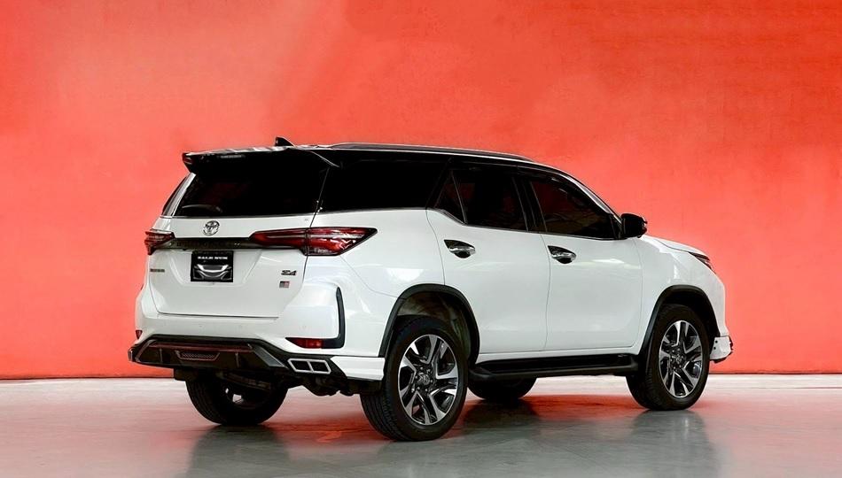 TOYOTA FORTUNER 2.4 LEGENDER 4WD A/T 2021  4