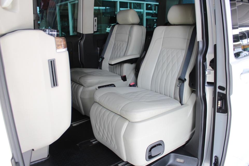 รหัสรถ JRS2165 Volkswagen Caravelle T5.ดีเซล Bi-TDI ไฟหน้า LED ปี 16 16