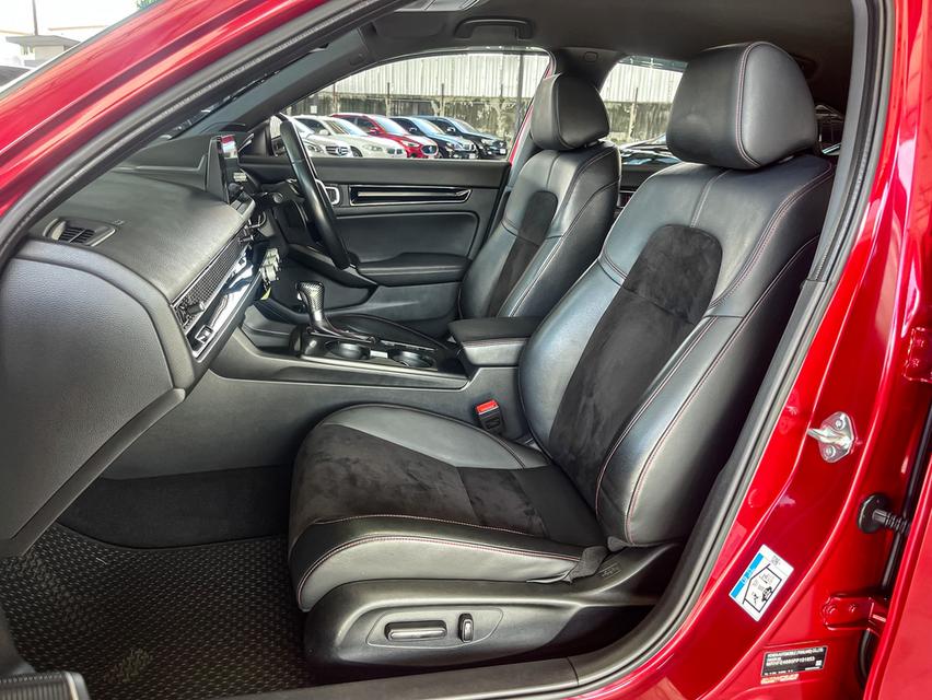 Honda Civic 2.0e:hev RS ปี22 13
