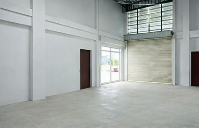 โรงงานพร้อมโกดัง และออฟฟิศ ใกล้วัดใหญ่ 400 ม. 280 ตร.ม. ร้บน้ำหนักได้มาก 3ตัน ไฟ3เฟส วงแหวนอุตสาหกรรม สุขสวัสดิ์ ตลาดชุม 5