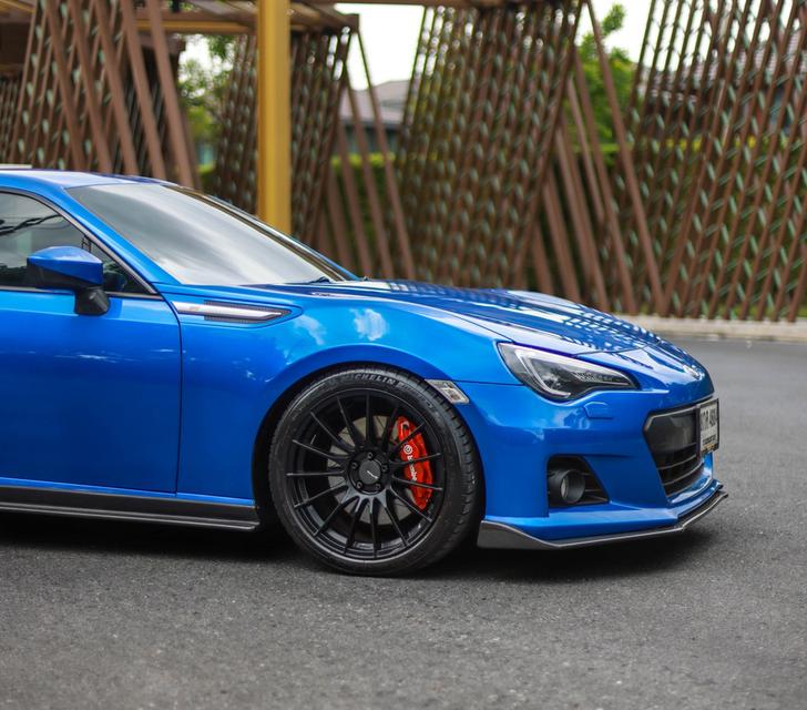 SUBARU BRZ 8