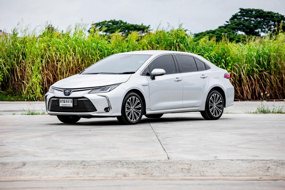 Toyota Altis 1.8Hybrid High ปี20