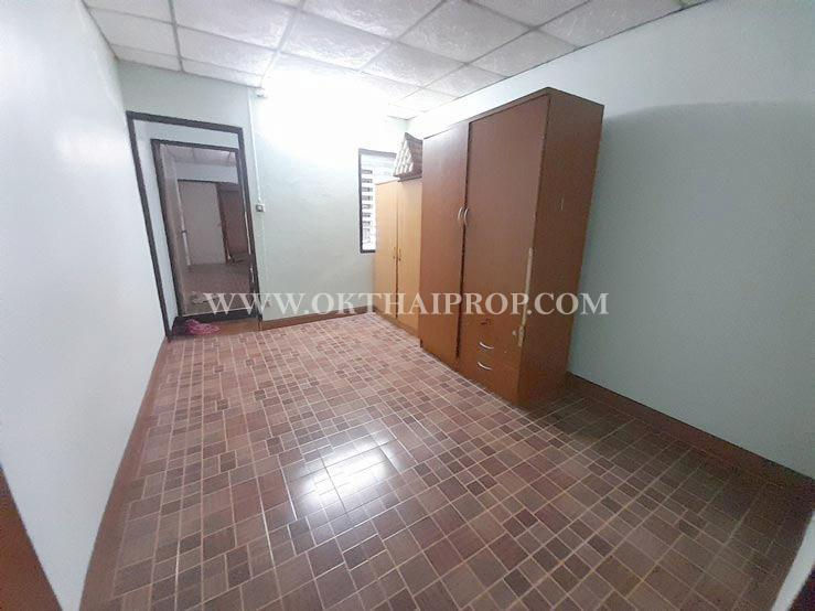 ทาวน์เฮ้าส์ 2 ชั้น หมู่บ้านลานทอง ติวานนท์-ปากเกร็ด นนทบุรี 7