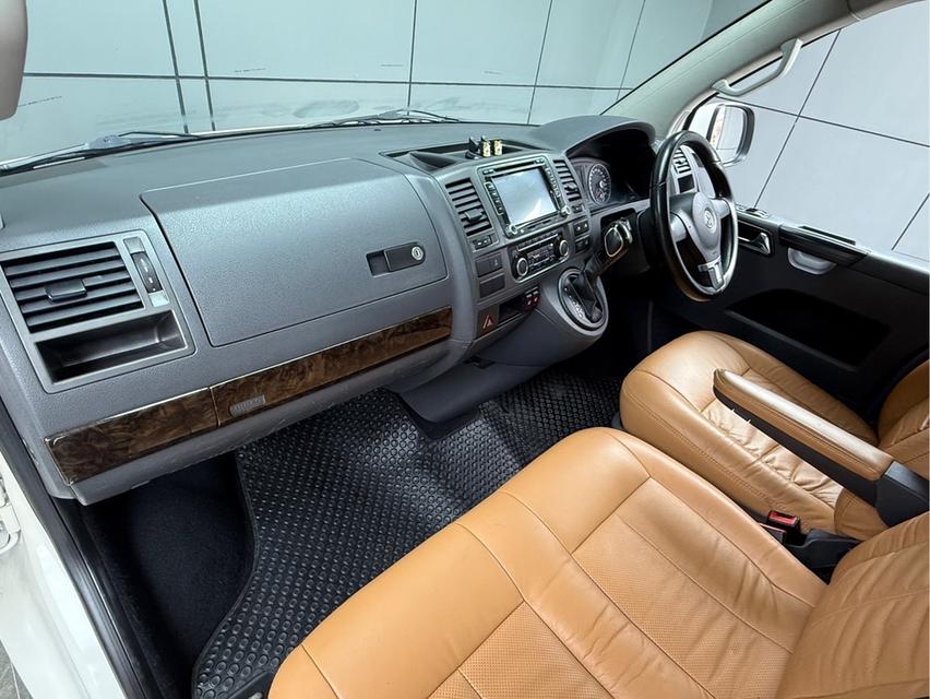 รหัสรถ WRT4284 2012 VOLKSWAGEN CARAVELLE, 2.0 TDI