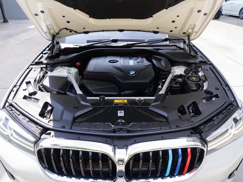 BMW 530e Elite ปี 2021 มือสอง รูปที่ 20