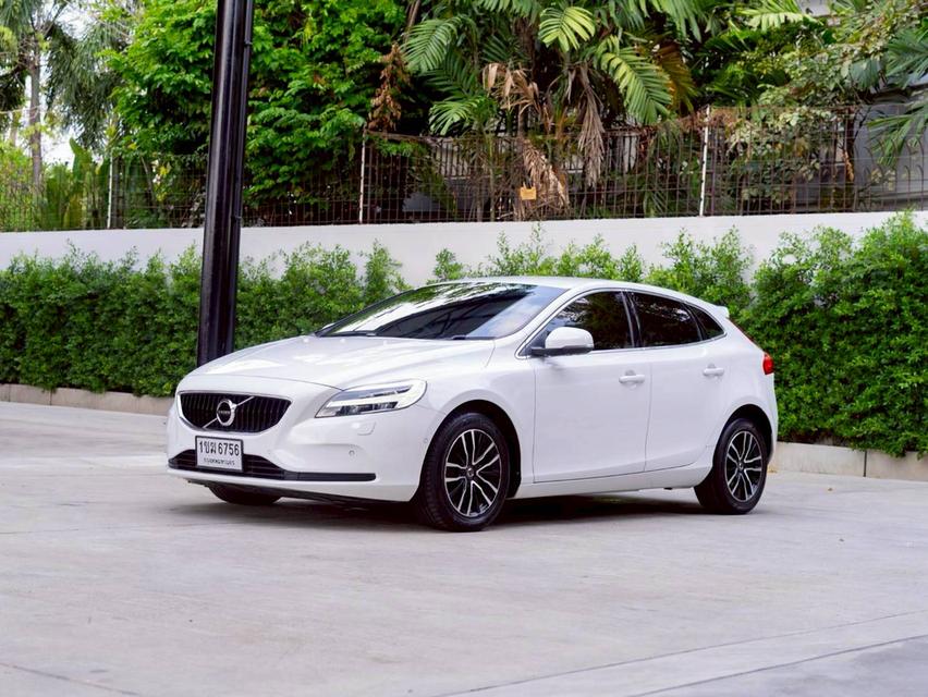 Volvo V40 T4 Minorchange ปีจด 2017
