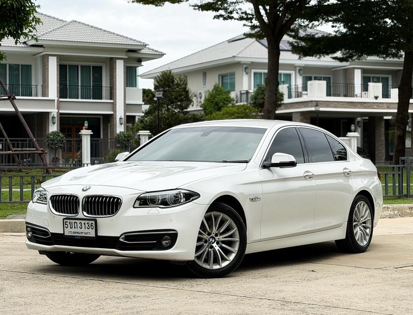 BMW 525d Luxury LCI โฉมใหม่ F10 ปี 2017 ออฟชั่นเต็ม TOP ประตูดูด เจ้าของเดียว ใช้น้อย เข้าศูนย์ตลอดประวัติครบ