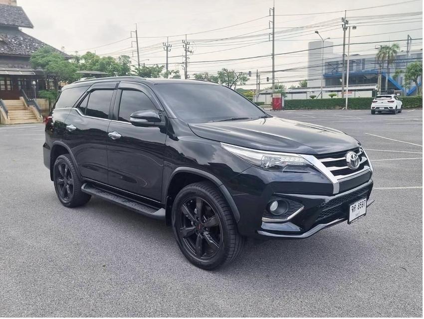 Fortuner 2.8TRD (ขับ 2)  ฟรีดาวน์ จัดได้เกิน 3