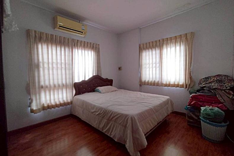 บ้านเดี่ยว เนื้อที่ 58.4 ตร.ว. หมู่บ้าน บ้านไทยดอนเมือง (ซอยเดชะตุงคะ 1) ถนนวิภาวดีรังสิต แขวงสีกัน เขตดอนเมือง 9