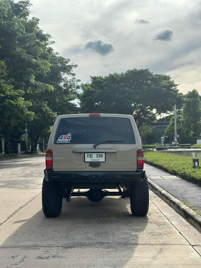 Jeep Cherokee สีสวย 8