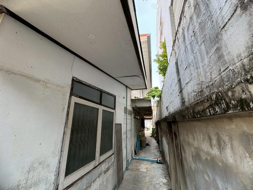 ขายบ้านเดี่ยว 2 ชั้น หมู่บ้านสังข์สิทธิ์ แยก 6 ใกล้ BTS สถานีโชคชัย 4 **ราคา 6.5 ล้าน** (N.2093) 6