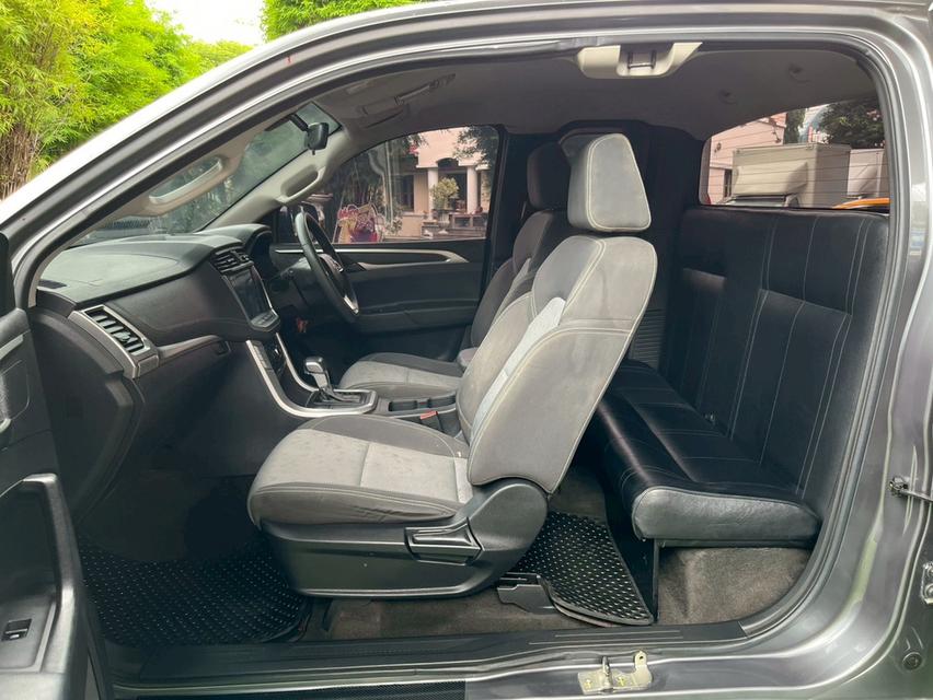 MG EXTENDER Giant Cab 2.0 Grand D ปี 2023 เกียร์ออโต้ 8