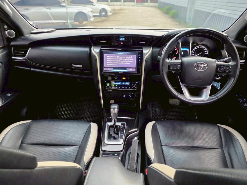 TOYOTA FORTUNER 2.8 LEGENDER 4WD ปี 2021 13