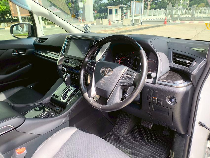 TOYOTA Alphard 2.5 S C-Package Van สีขาว ปี 2020 8