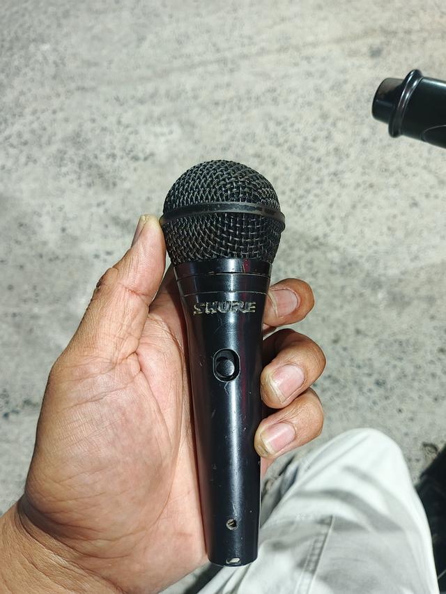 ไมโครโฟน Shure PGA58 สภาพใช้งานทุกวัน ส่งต่อ บาทนัดรับศรีนครินทร์ไม่รวมค่าส่งลดสุดๆแล้ว ส่งไรเดอร์ออกเองครับ