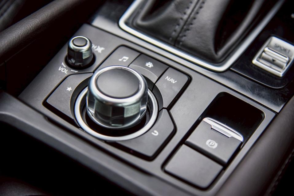 รหัสรถ CBL6098 Mazda 3 2.0 C AT 2018 19