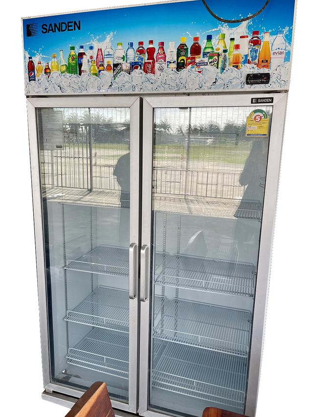 ตู้แช่เย็นและตู้แช่เครื่องดื่ม SANDEN 2ประตู สี่ชั้น สภาพใหม่ 2