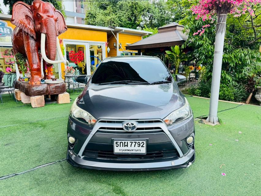 2014 Toyota YARIS 1.2 E Hatchback