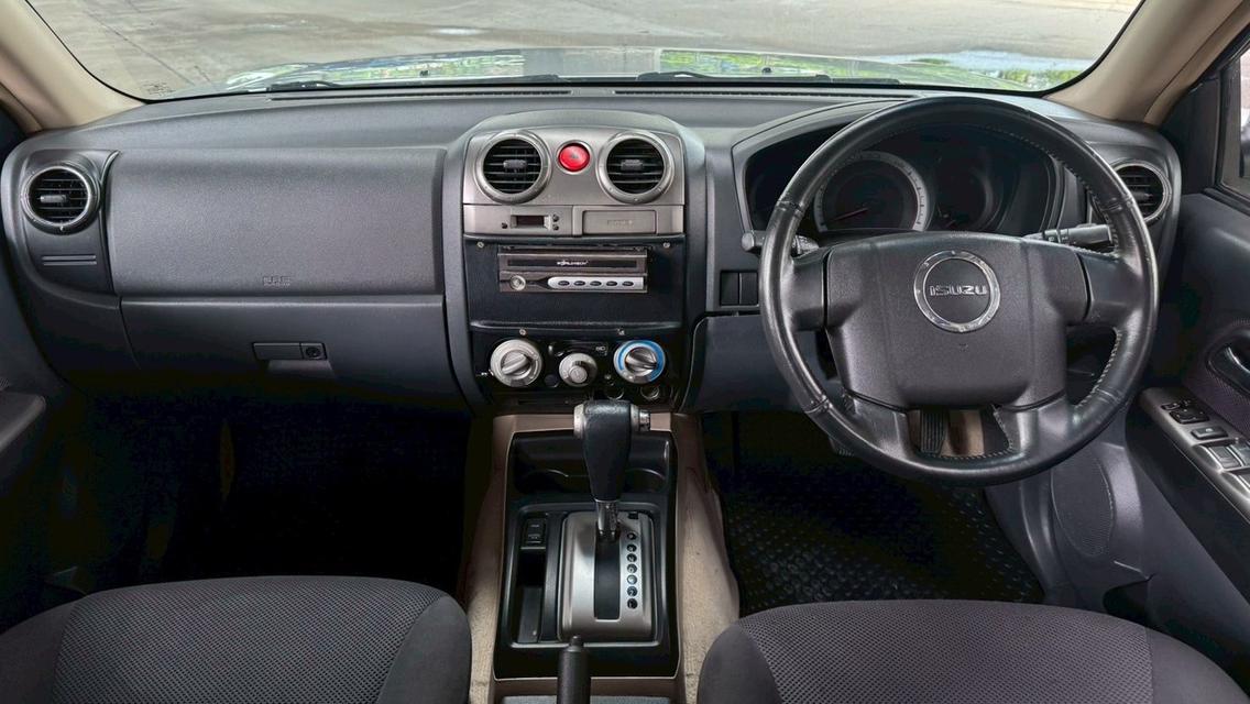 ขายด่วน! Isuzu D-MAX Double Cab 3.0 AT ปี 2011 10