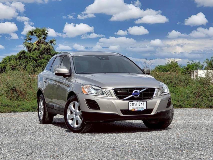  VOLVO XC60 D4 Turbo (Diesel) 2014 SUVหรู วิ่งน้อย สภาพสวยๆ ในราคาที่คุ้มมากๆ