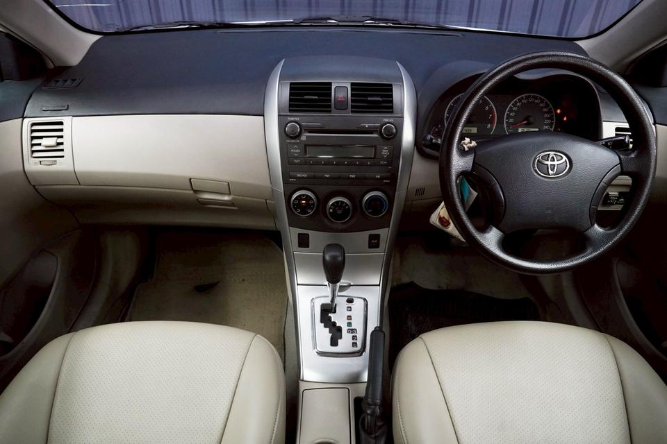 TOYOTA COROLLA ALTIS 1.6 E 5