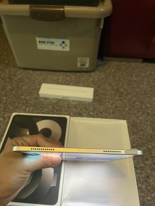 ขายiPadAir5 M1 สีหายากStar Light 256กิ๊กสูนTrueมีกล่องไร้รอยตกใช้งานดีถูกๆ 3