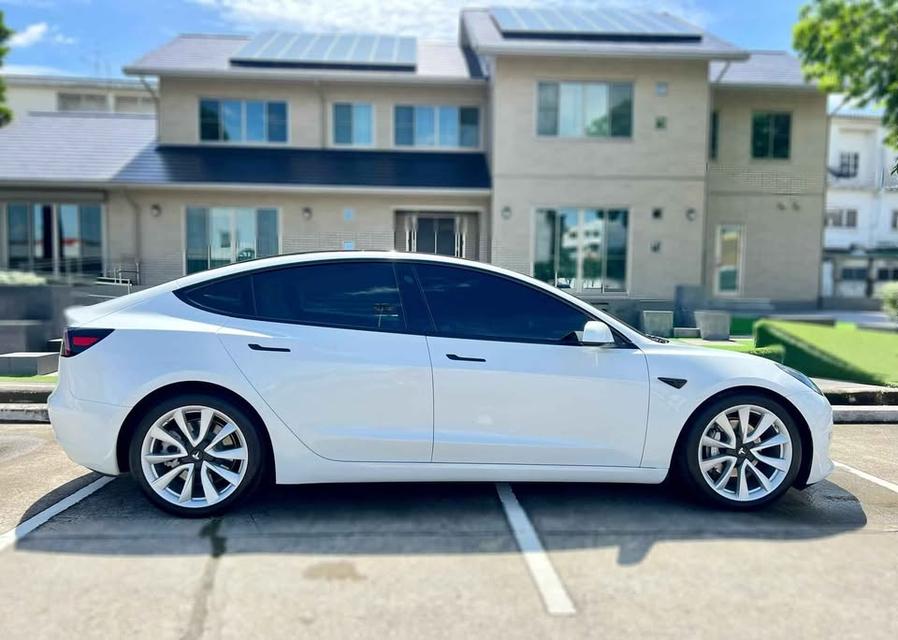 2021 Tesla Model 3 Long Range AWD 3