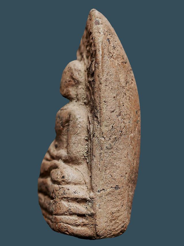 พระคง ลําพูน....เก่า เนื้อจัดๆ รูปย่อยที่ 3