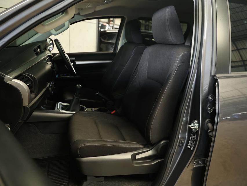 2025 Toyota HILUX REVO 2.4 Double Cab Prerunner Entry Pickup MT รูปที่ 16