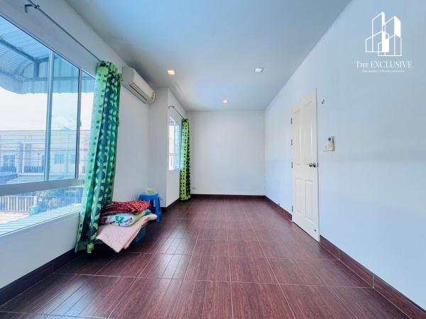 🏠 ขายด่วน! ทาวน์เฮ้าส์ พลีโน่ รัตนาธิเบศร์-ชัยพฤกษ์ (หลังมุม) ยอมขายขาดทุน! ราคาต่ำกว่าประเมิน กู้มีเงินเหลือ 11