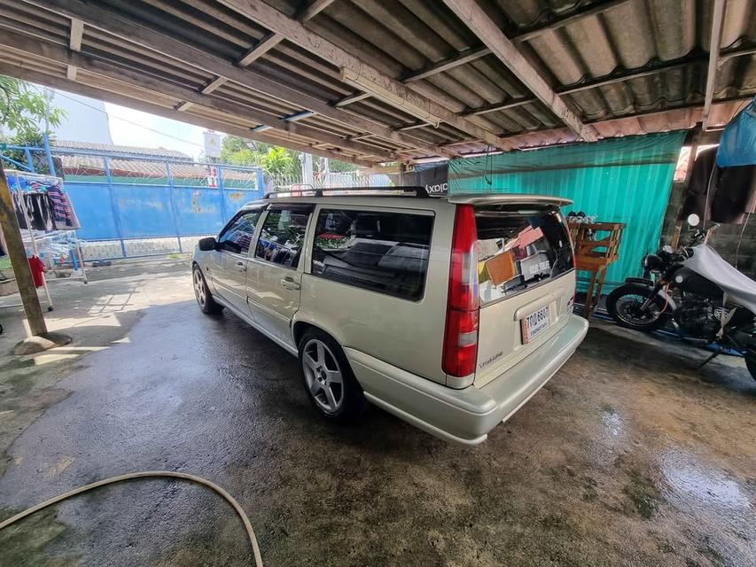 ปล่อย Volvo V70 3