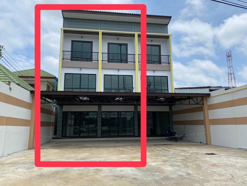 อาคารพาณิชย์ 2 คูหา หน้าโรงพยาบาลอ่างทอง 1