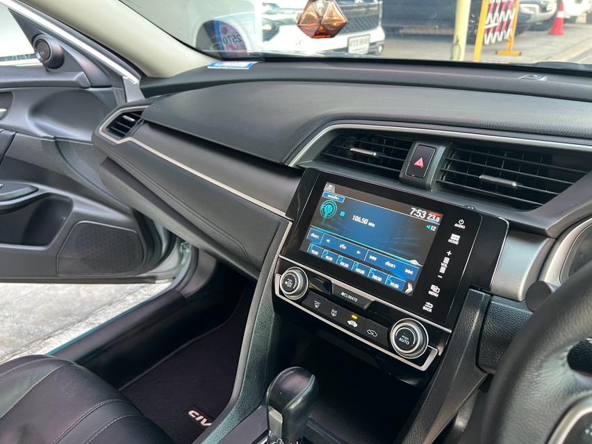 HONDA CIVIC FC ปี 2016 รุ่น 1.8 EL ออโต้ สีเทาเมทัลลิก รถบ้านมือเดียว เลขไมล์น้อย 19x,xxx km ดูแลอย่างดี รูปที่ 12