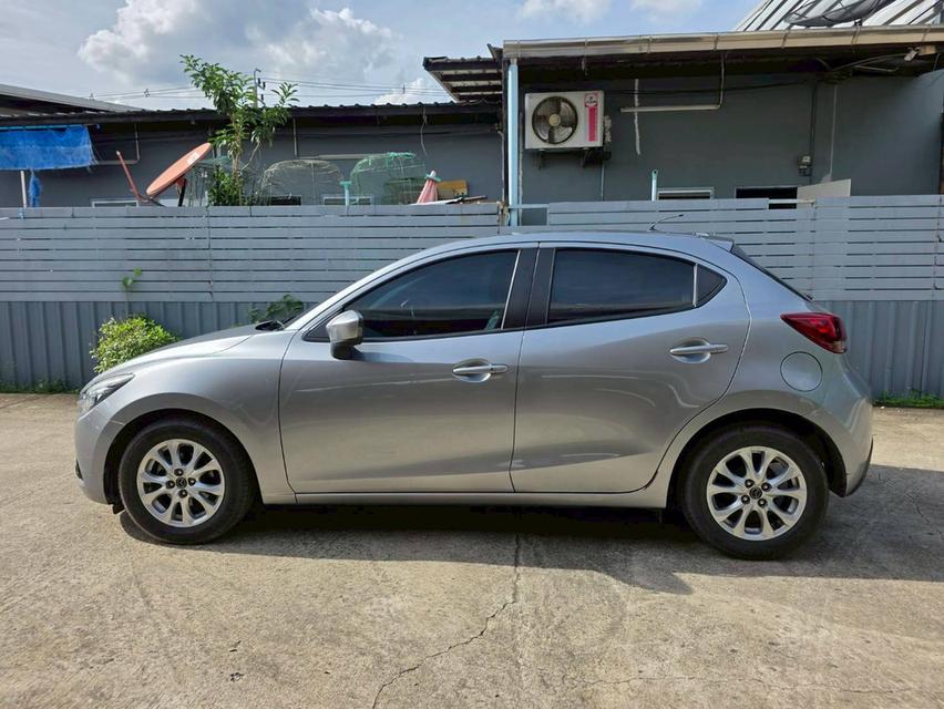 Mazda 2 1.3 Sport high plus ปีจด 2017 ไมล์ 4x,xxx km. 6