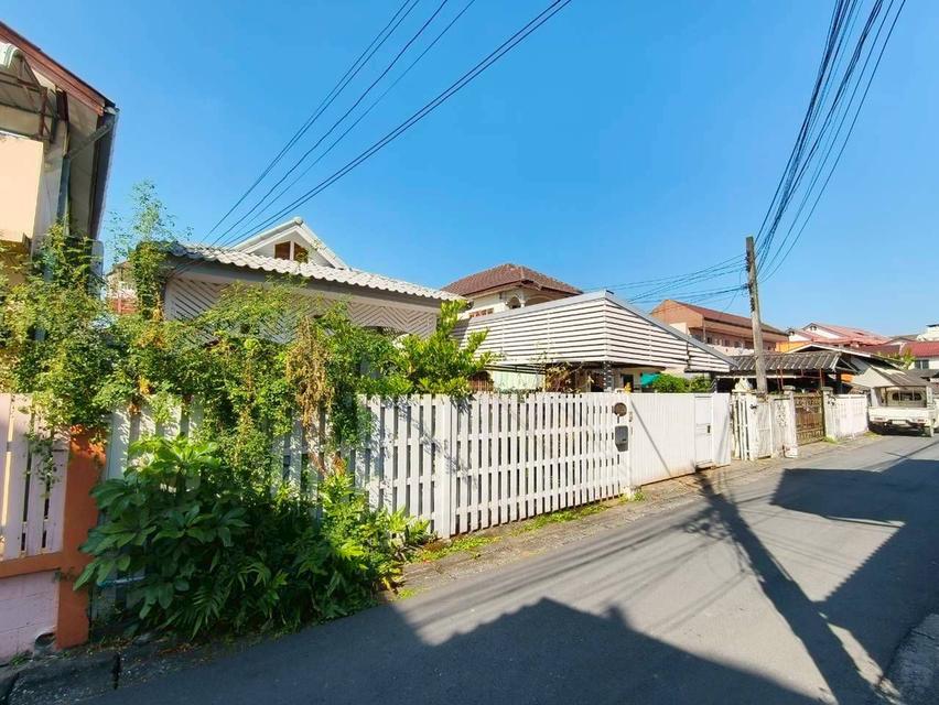 🏆 ขายที่ดินแปลงศักยภาพสูง ในคูเมืองเชียงใหม่ – ทำเลหายาก สำหรับนักลงทุนตัวจริง 🏆  📍 ศรีภูมิ – คูเมืองชั้นใน ตัวเมืองเชียงใหม่ 2