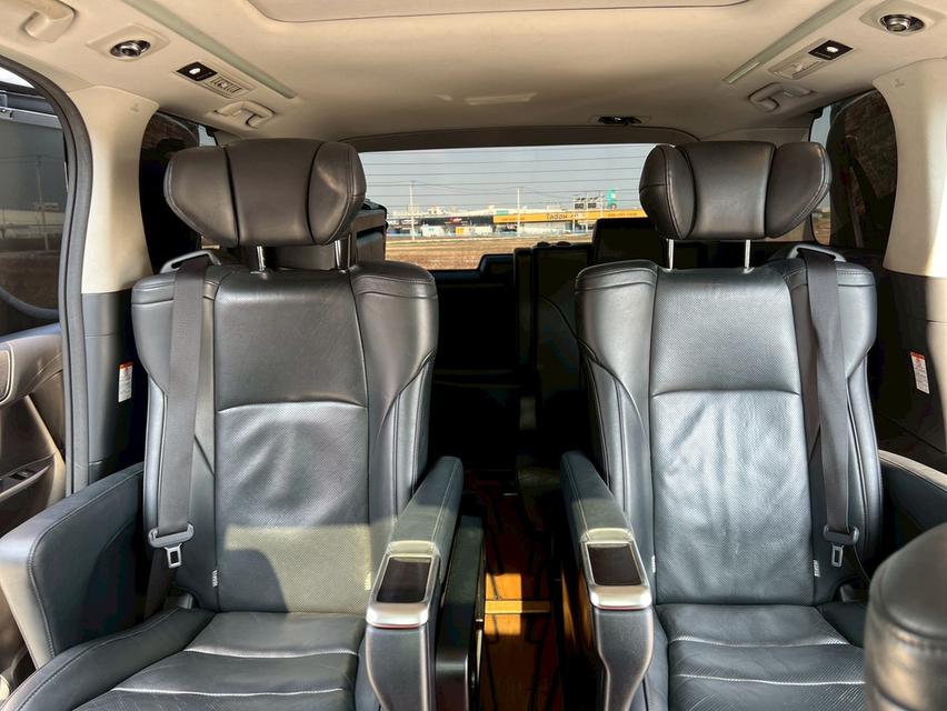 Toyota Vellfire 2.5 Hybrid E-Four ZR G Edition ปี 2019 ตัวท๊อปสุด สีน้ำตาล รถมือเดียวป้ายแดง รูปที่ 16