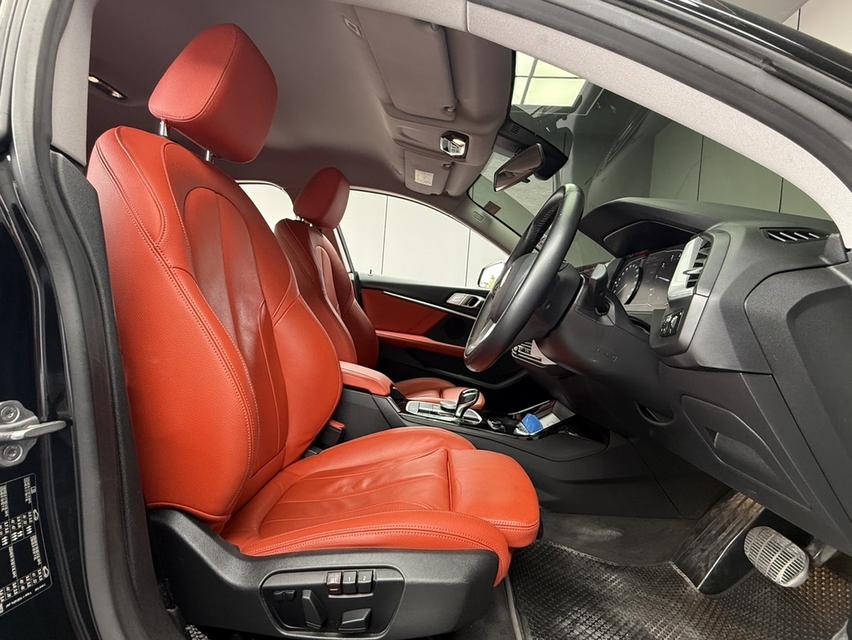 2022 BMW SERIES 2, 220i Gran Coupe Sport
โฉม F44 ปี19-ปัจจุบัน สีดำ มือเดียวป้ายแดง รูปที่ 6