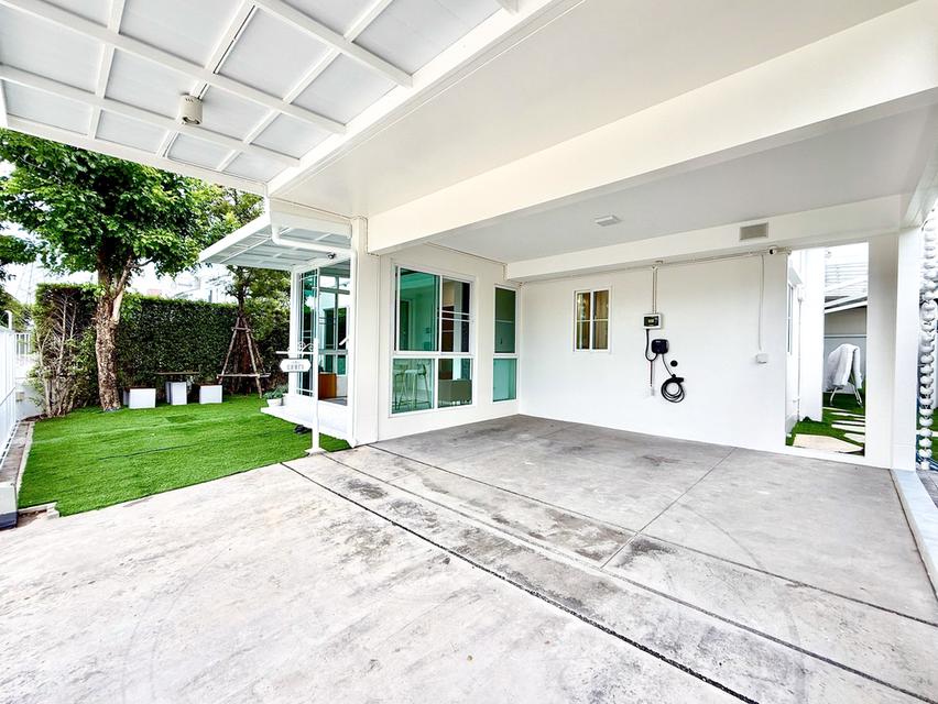 ให้เช่า บ้านเดี่ยว 𝐕𝐢𝐥𝐥𝐚𝐠𝐠𝐢𝐨𝟐 𝐒𝐫𝐢𝐧𝐚𝐤𝐚𝐫𝐢𝐧–𝐁𝐚𝐧𝐠𝐧𝐚 แปลงมุม หน้าสวน แต่งสวย เฟอร์ครบ พร้อมเข้าอยู่ 3