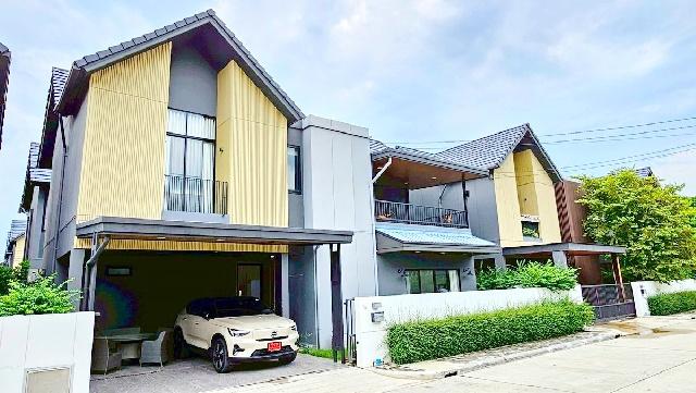 คฤหาสน์ โนเบิล 2ชั้น บ้านเดี่ยว วัชรพล เพิ่มสิน 500ม. ทางด่วนเอกมัย 3นอน BTSรพ.ภูมิพลอดุลยเดช 2กม. 54 ตร.วา. พร้อมเฟอร์  1