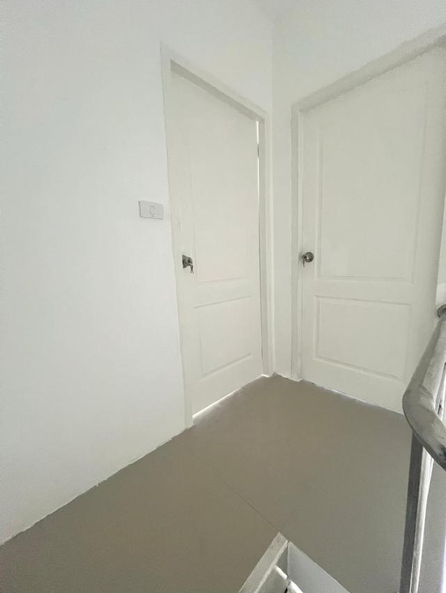 ทาวน์โฮม 3ชั้น หมู่บ้านเพชรทวี พุทธมณฑล สาย5 8