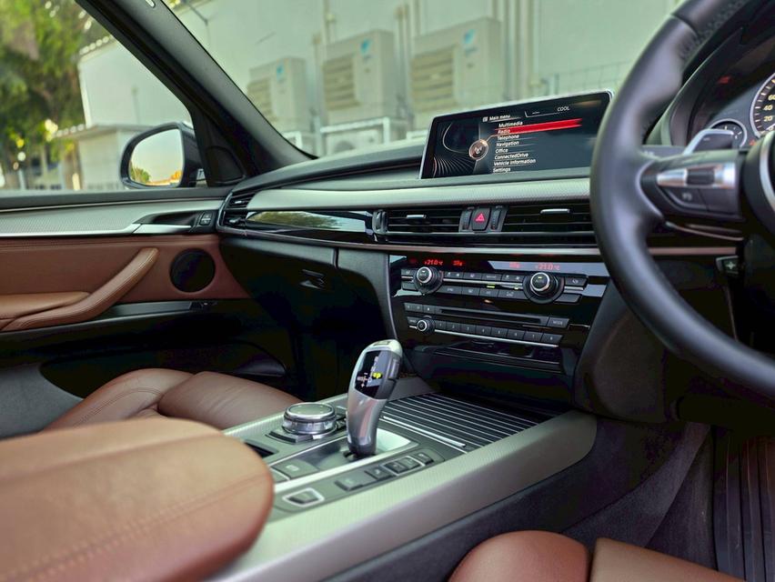 รหัสรถ NC1133 📍 BMW✳️ X5 xDrive40e M Sport [F15] รูปที่ 13