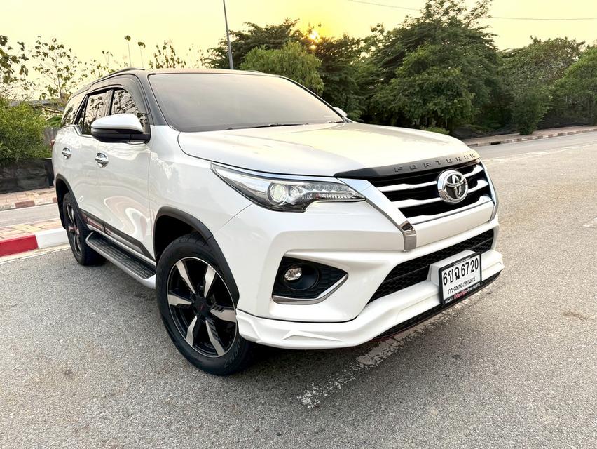 toyota fortuner 2.8 trd ปี 2018