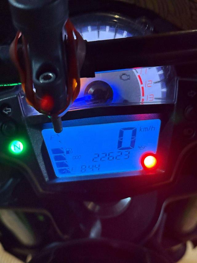  ปล่อยรถ KAWASAKI แบบ ER-6N  รถปีรุ่น 2013  เครื่อง เบนซิน  5