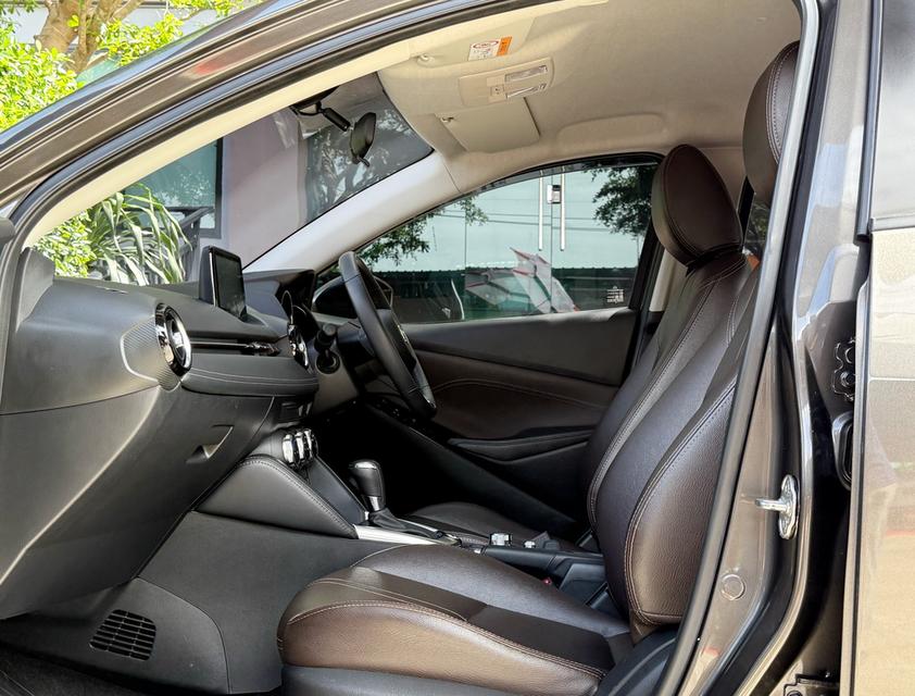 2020 MAZDA 1.3 HIGH CONNECT รถมือเดียวออกป้ายแดง รถวิ่งน้อยเพียง 7X,XXX กม เข้าศูนย์ทุกระยะ รถไม่เคยมีอุบัติเหตุครับ 13
